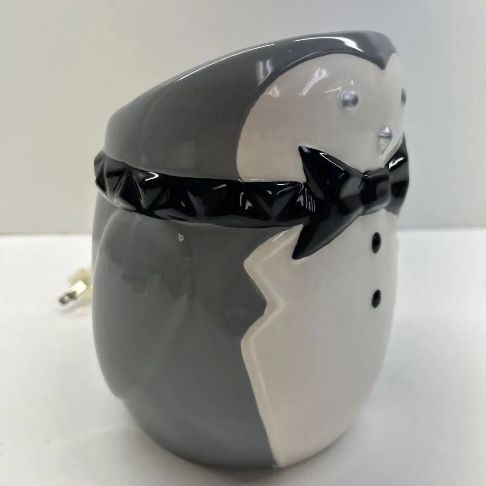 Yankee Candle Porter Penguin Scenterpiece Warmer Frosty‎ Gingerbread
